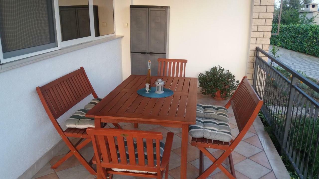 Apartman Luka Kastela Ngoại thất bức ảnh