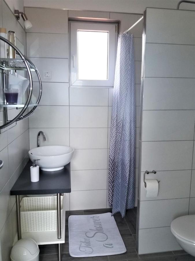 Apartman Luka Kastela Ngoại thất bức ảnh