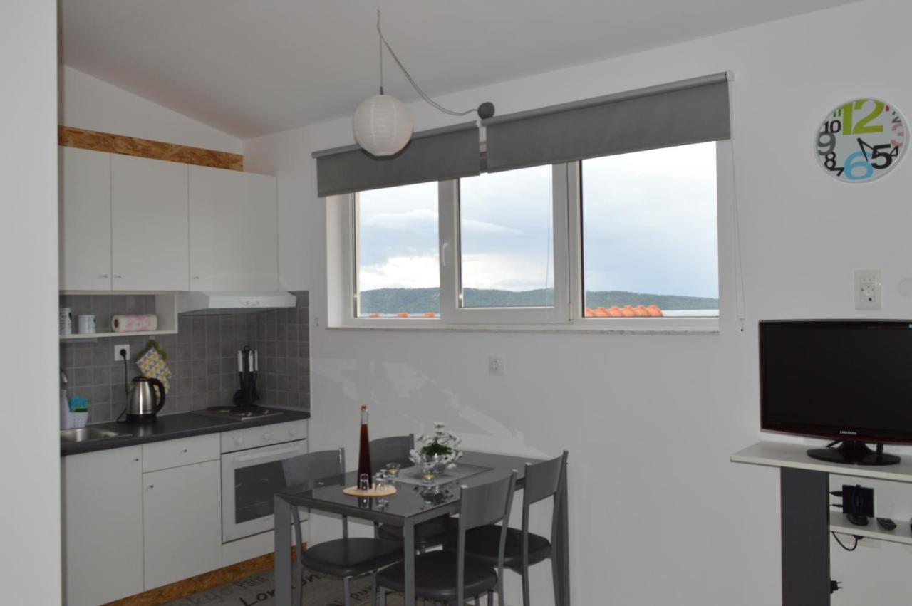 Apartman Luka Kastela Ngoại thất bức ảnh