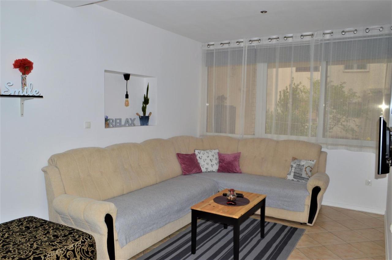 Apartman Luka Kastela Ngoại thất bức ảnh
